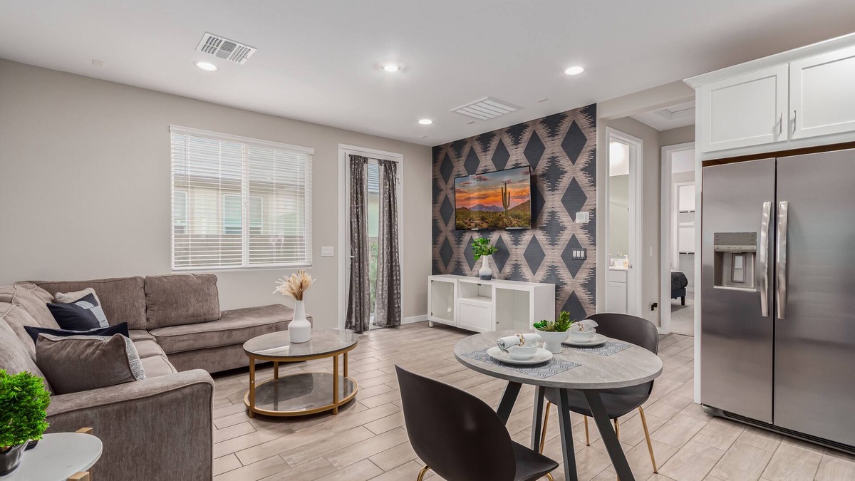 Maricopa House | Modern Guest Suite Retreat in Maricopa