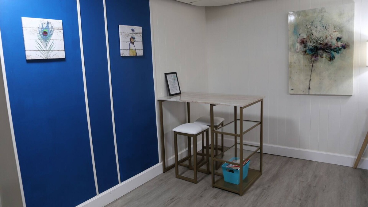 Concord Apartment | Modern Guest Suite w/ Full Kitchen & Private Patio