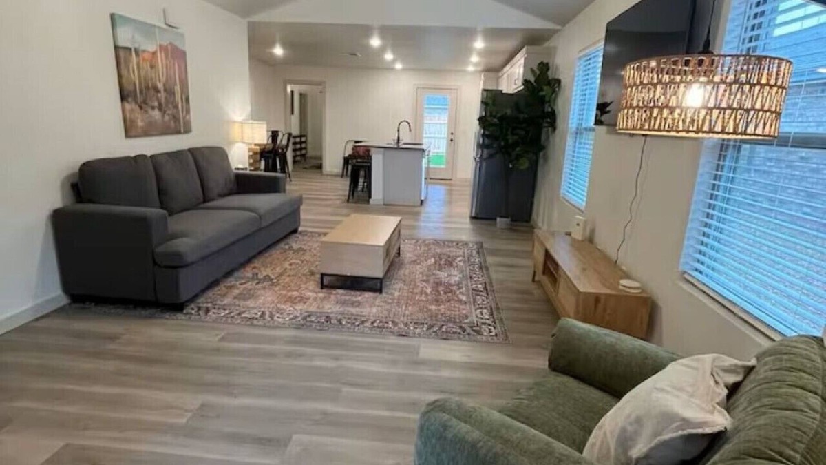 Southgate House | Modern Haven in Lubbock !