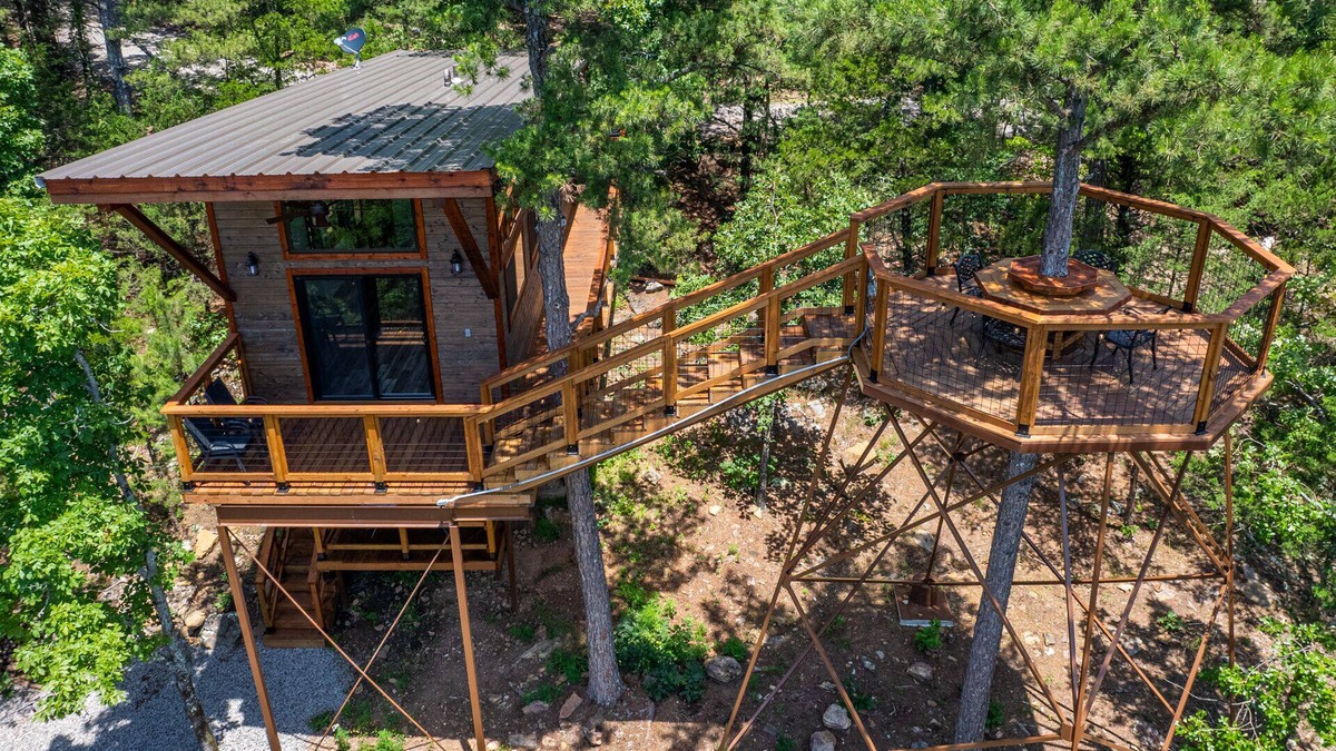 Alix Cabin | Modern High End Cabin #3 on Horsehead lake with private viewing tower