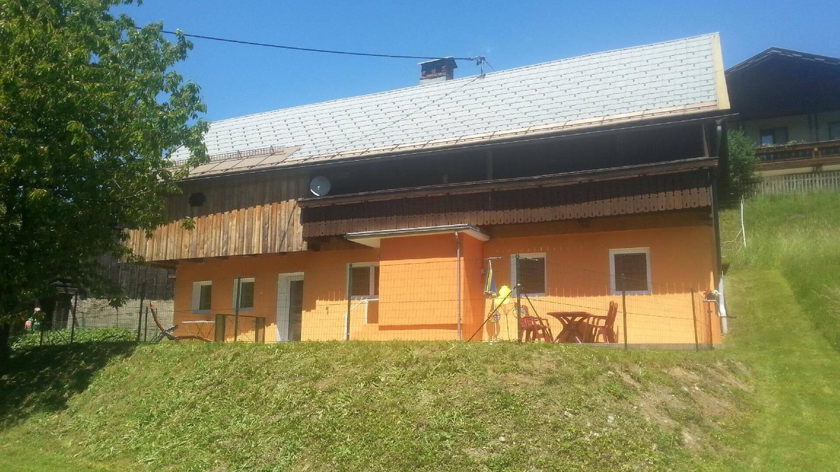 Hohenthurn House | Modern holiday house in a mountainous location near the Carinthian lakes landscape