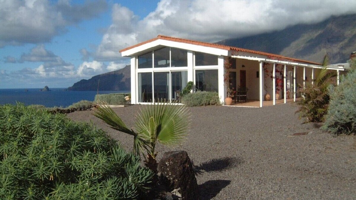Frontera House | Modern holiday house in exclusive coast location
