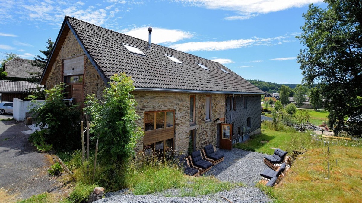 Amel House | Modern Holiday Home in Meyerode with Terrace