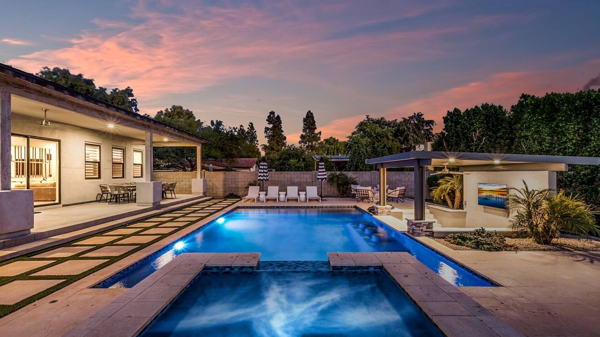 Camelback East House | Modern Home | Impressive Backyard | Heated Pool