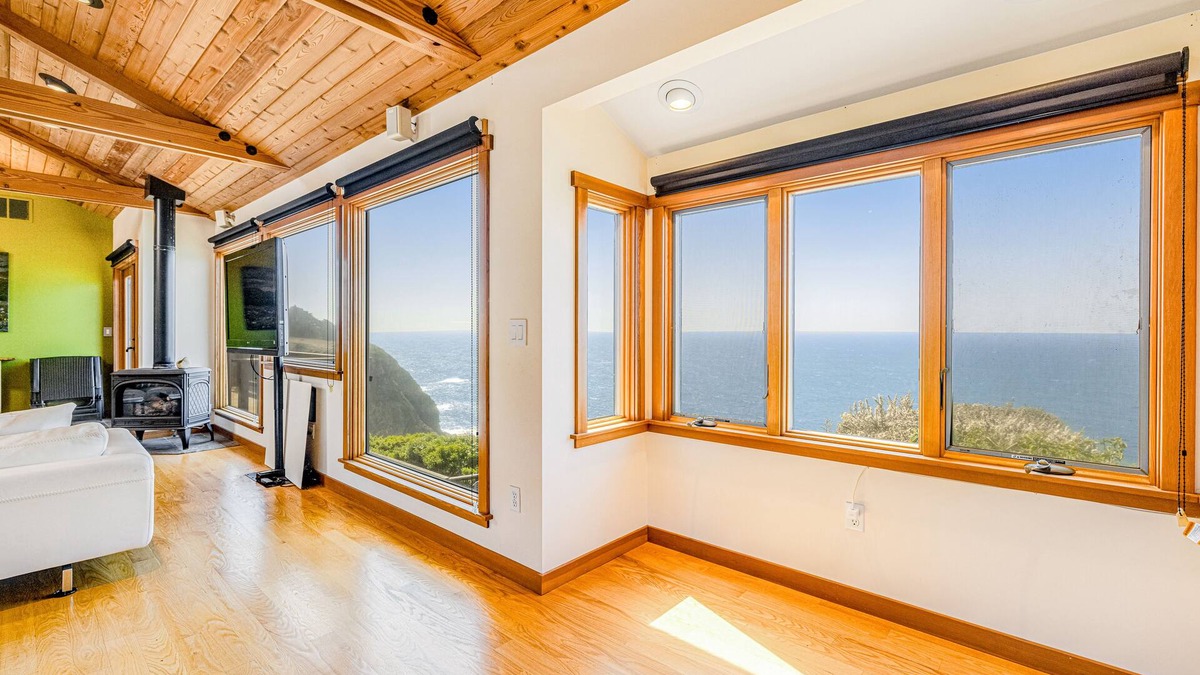 Philo House | Modern home on bluff over the ocean with private hot tub & three gas fireplaces