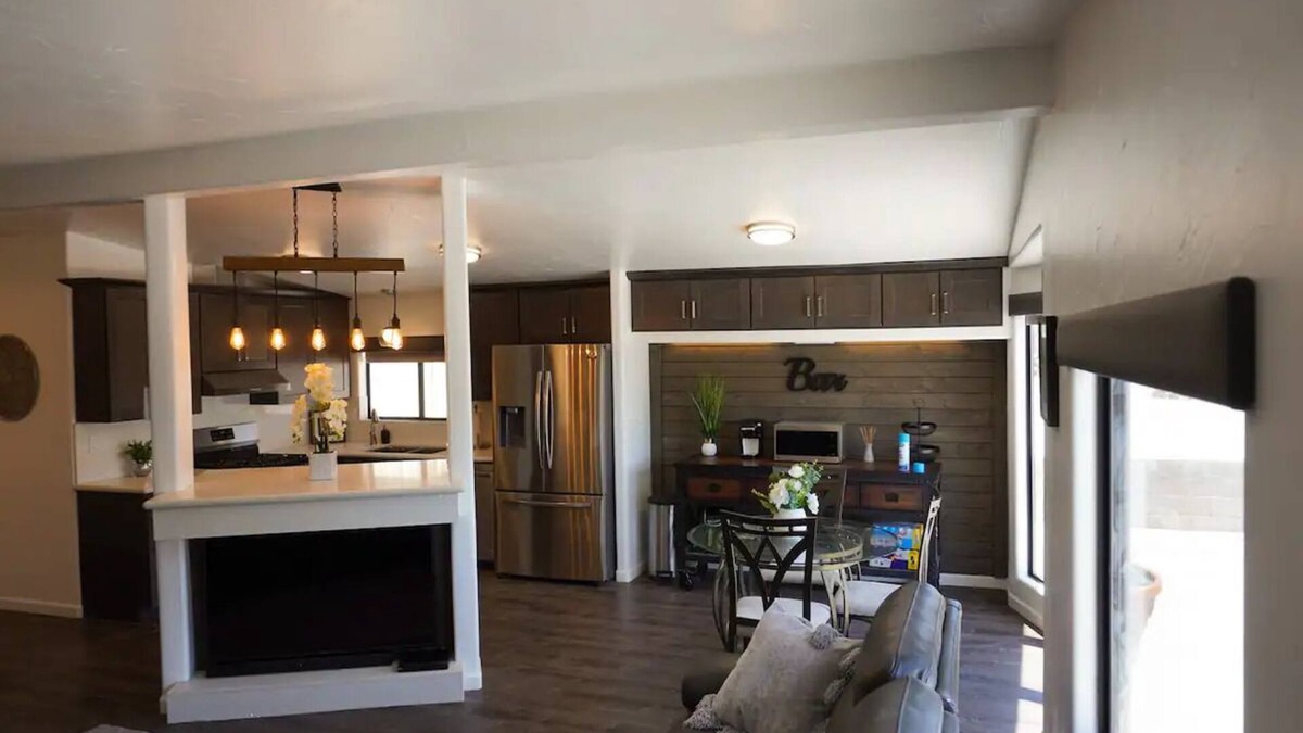 Cienega Springs House | Modern home with parking/public boat ramp
