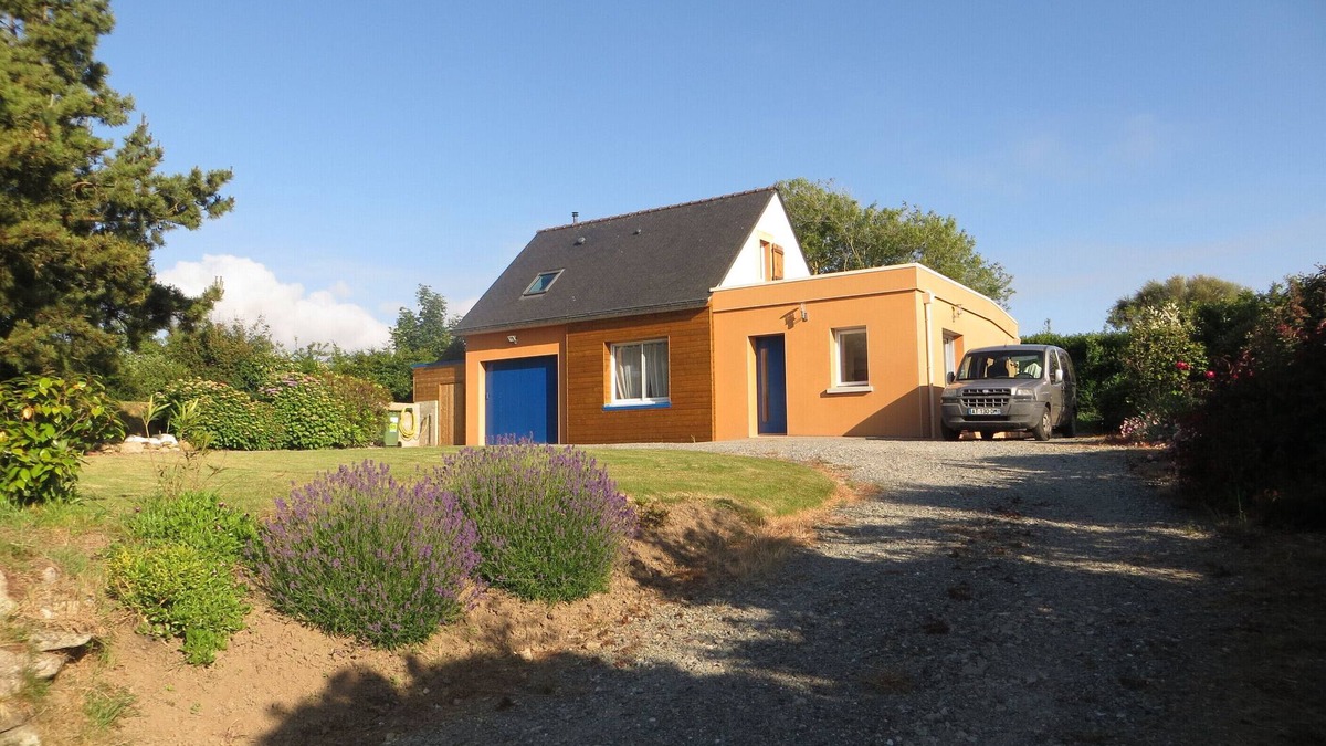 Landeda House | Modern house, quiet, very bright with garden and terraces