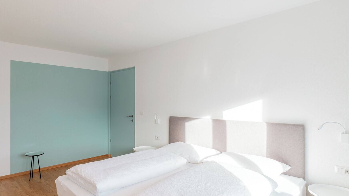 Valdaora di Mezzo Apartment | Modern "Hus Apartment - Nr. 4" with Balcony, Garden & Wi-Fi