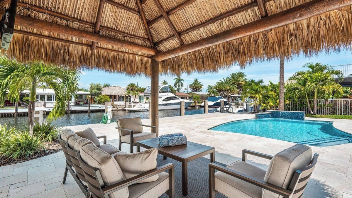 Pompano Isles House | Modern intracoastal paradise