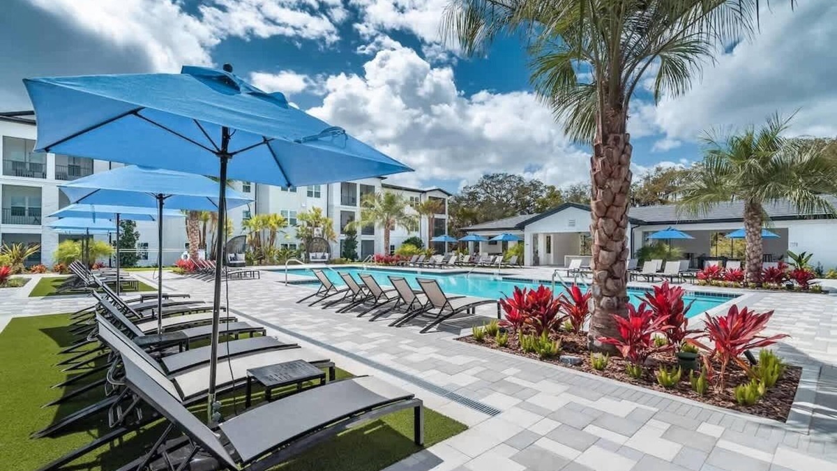 Southeast Orlando Apartment | Modern King Suite, Resort Amenities & Pet-Friendly