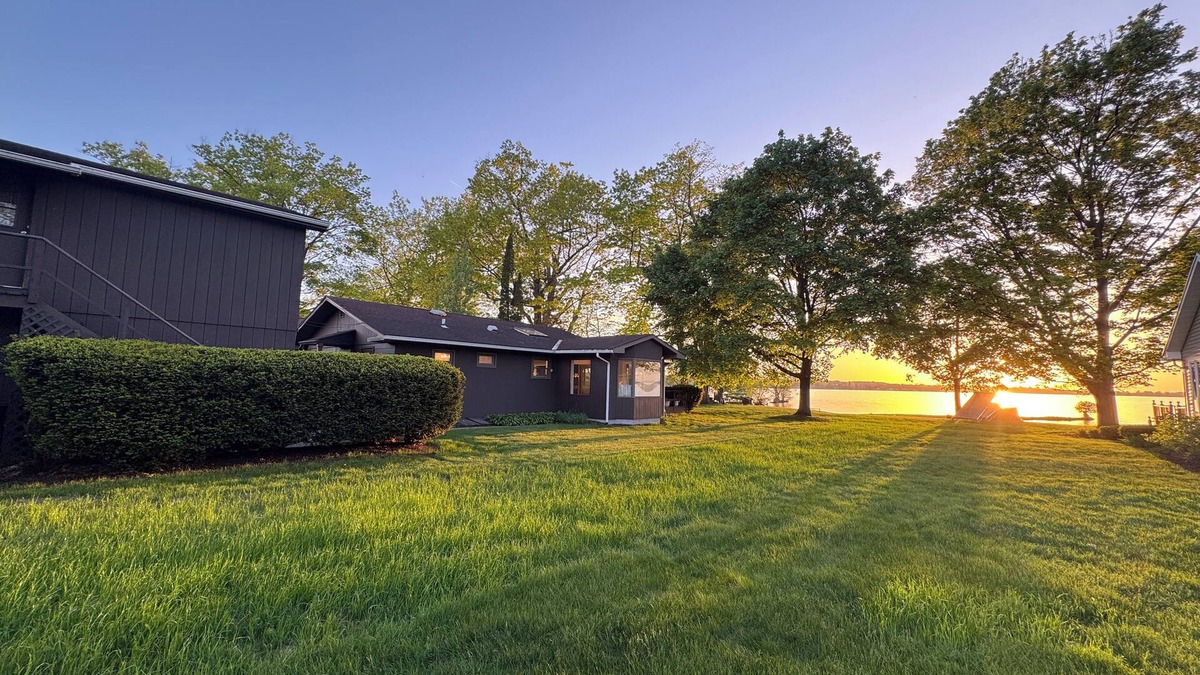 Town of Owasco House | Modern Lake Front home with 75' of Flat Lake Frontage