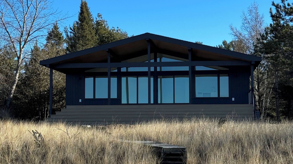 Harbor Springs Cottage | Modern Lake Michigan Private Beach Cottage