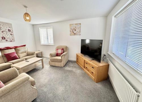 Swindon Apartment | Modern Large 5 Bedroom Swindon Home