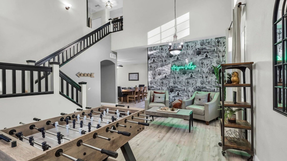 Chandler House | Modern large home in Chandler- Heated Pool -Sleeps 8