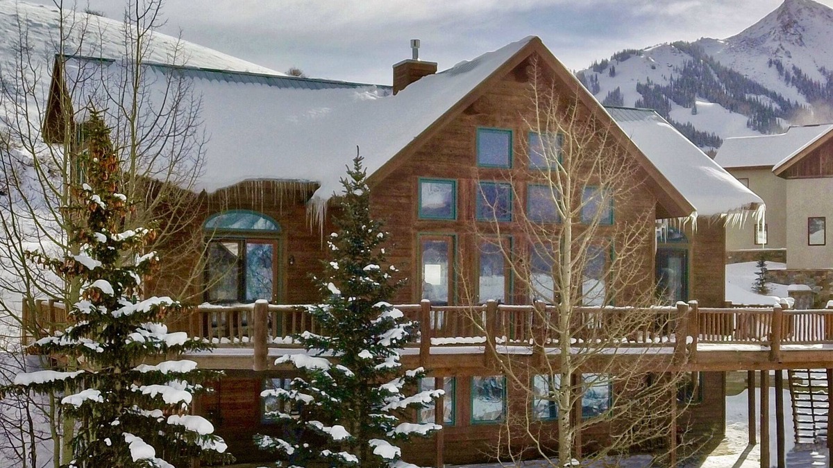Crested Butte House | Modern Lodge - 6 bedrooms, Hot Tub, 2 living rooms, Ski in Ski out, Epic Views