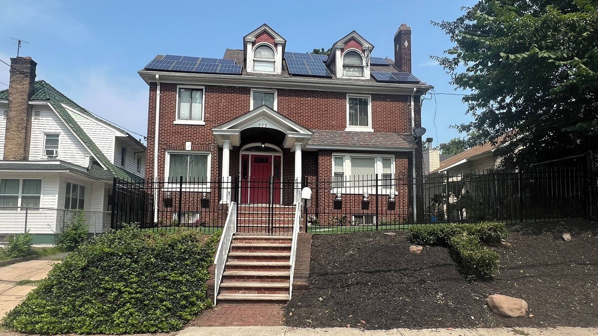 Weequahic Apartment | Modern Loft 9min from EWR