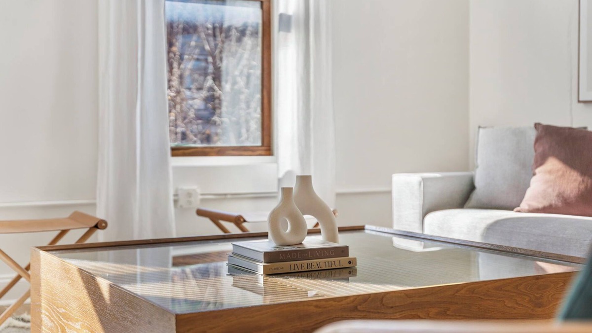 Springfield Apartment | Modern Loft Apartment with Office Space