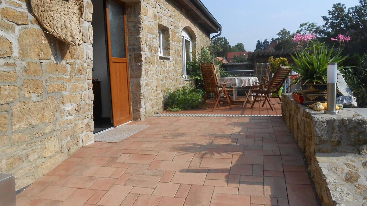 Apolda House | Modern loft/kitchen/lounge/terrace/2 bedrooms.