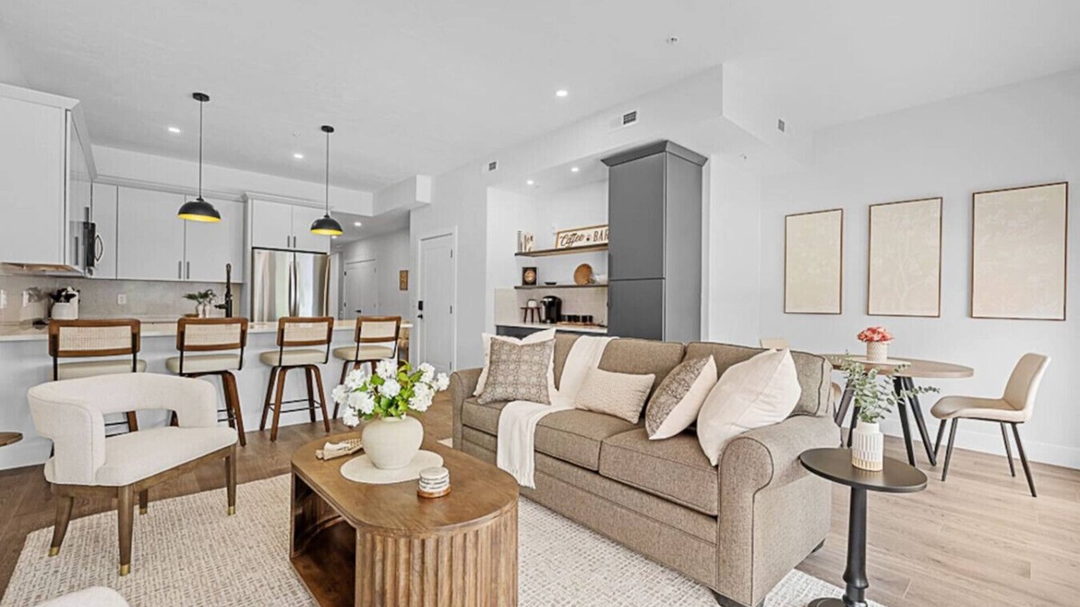 Central Business District Apartment | Modern Luxe Downtown Apartment- Near DCU Center, Universities, & Hospitals