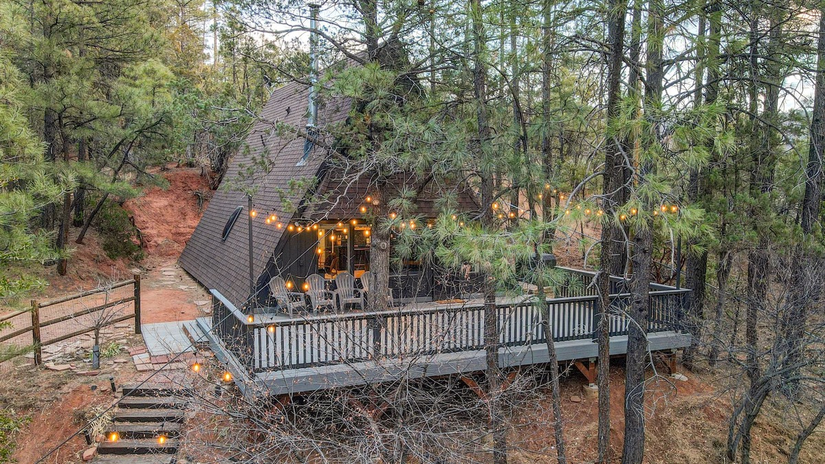 Strawberry Cabin | Modern Luxurious A-Frame - Playground