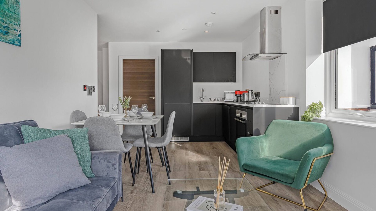 Olton Apartment | Modern Luxury 2 Bedroom Apartment near NEC & Birmingham airport