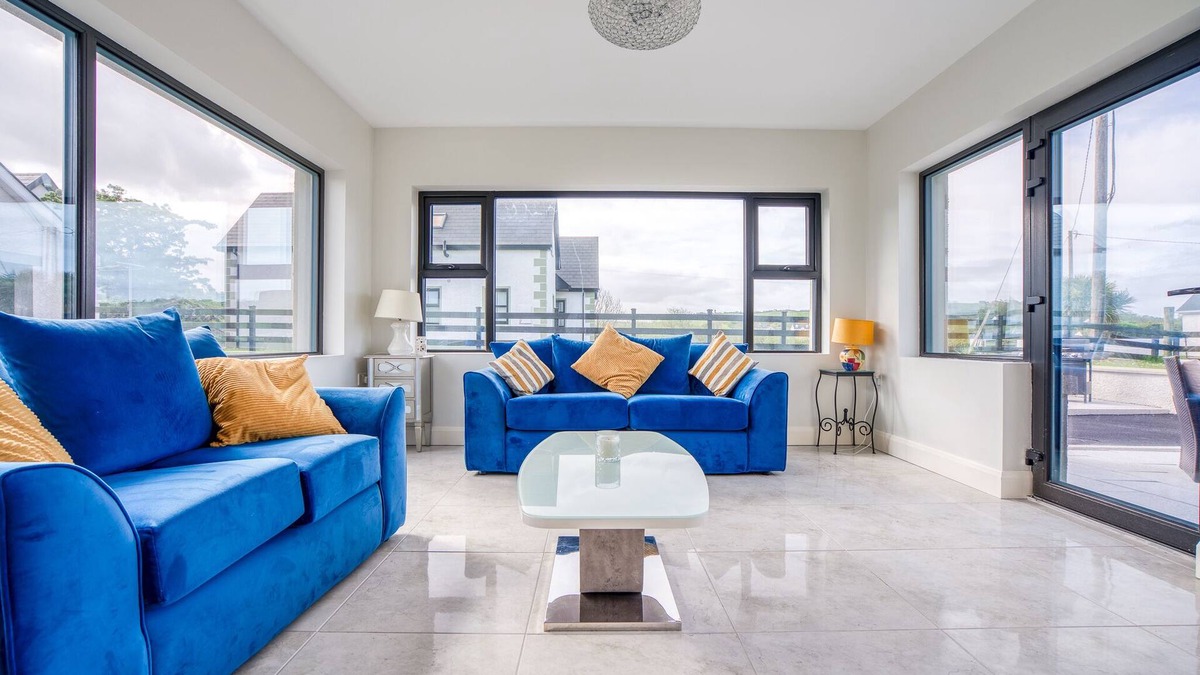 Laghy House | ★ Modern Luxury | 350m Murvagh Beach & Golf Club ★