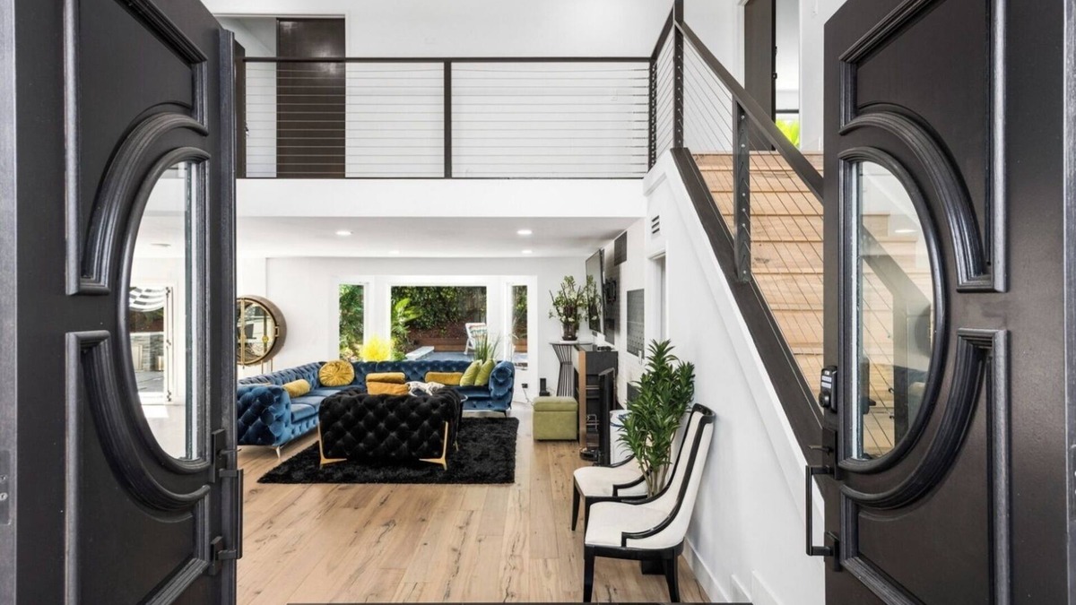 Mesa Verde House | Modern Luxury 5 Bedrooms in Costa Mesa