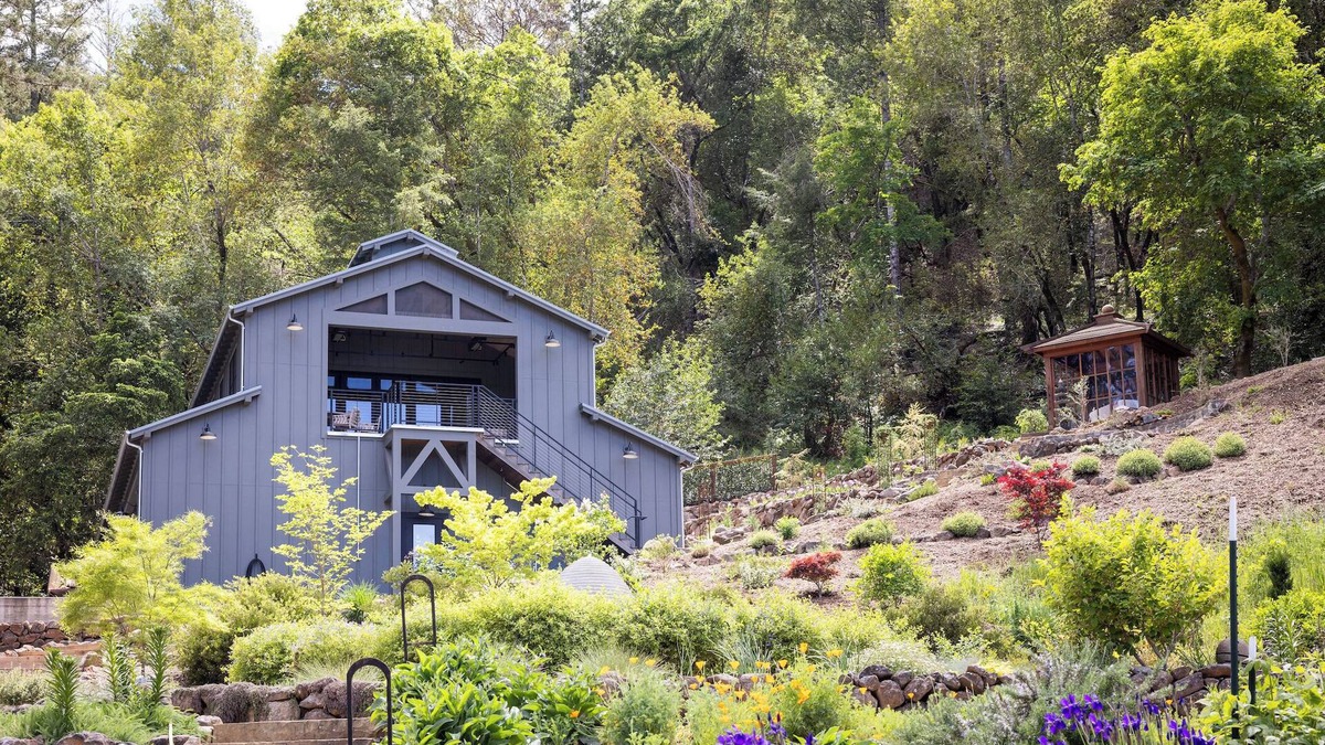 Healdsburg House | Modern Luxury Barn in an Organic Farm Garden OMG!