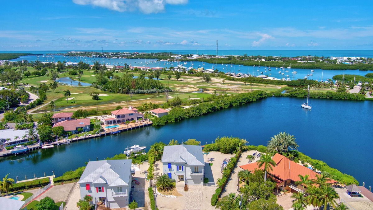 Marathon House | Modern luxury combined with incomparable boating, perfect pool home getaway!