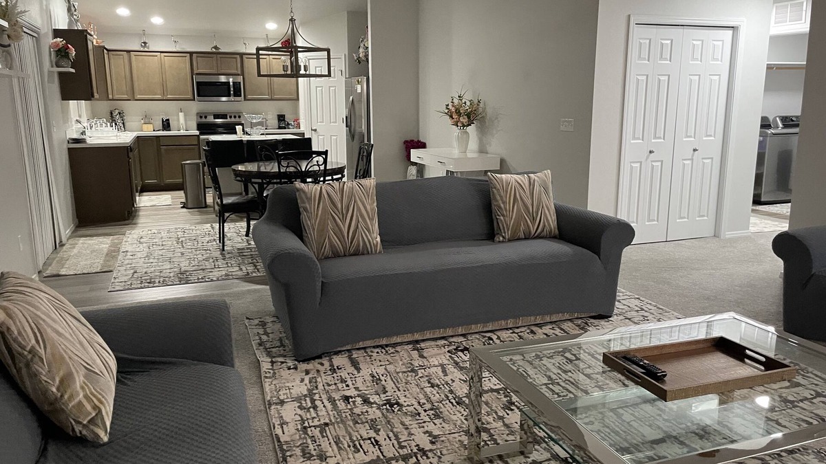 Meridian House | MODERN LUXURY MEETS FAMILY COMFORT IN THIS BEAUTIFUL NEW HOME BUILD RETREAT! 🏡