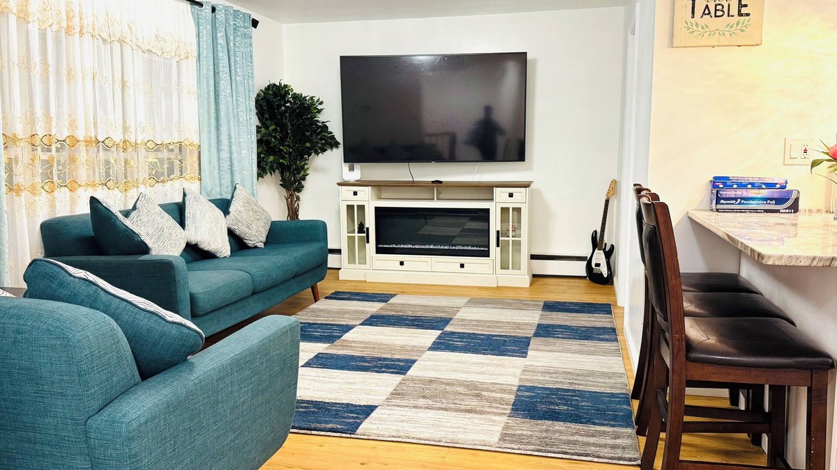 Union City House | Modern LXY 3 BR entire Apt near Manhattan, NYC + Free Parking. Bus access to NYC