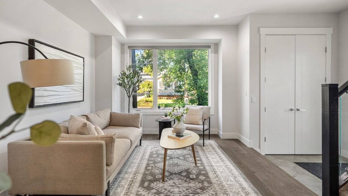 Crescent Heights House | Modern Mediterranean 4BR near Downtown w/Cable