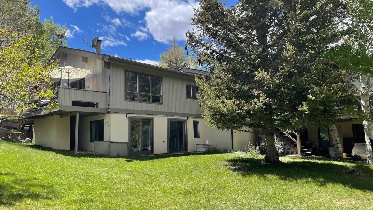 Wildridge House | Modern Mountain Chalet with Hot Tub minutes from Vail and Beaver Creak