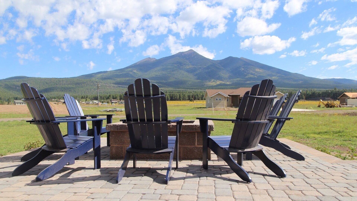 Fort Valley House | Modern Mountain Getaway