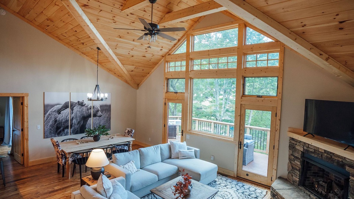 Beech Mountain House | Modern Mountain Retreat | Ski-In/Ski-Out & Stylish Comfort