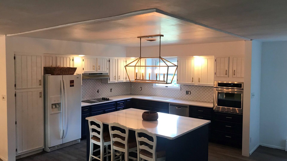 Culver House | Modern nautical themed home steps from the beach, park, CMA and bars/restaurants