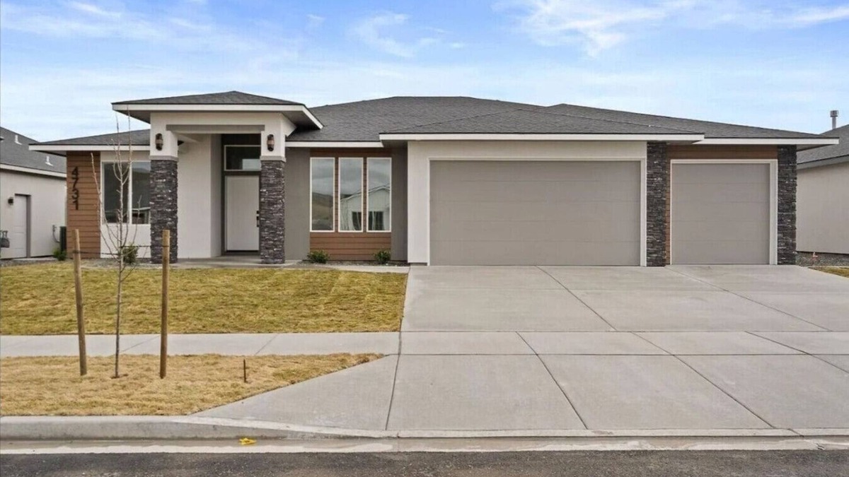 Tri-Cities House | Modern New Build HOT TUB & White Marble 4/2 #4731