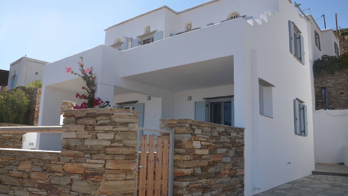 Tinos Villa | Modern new villa with Aegean and Mykonos View