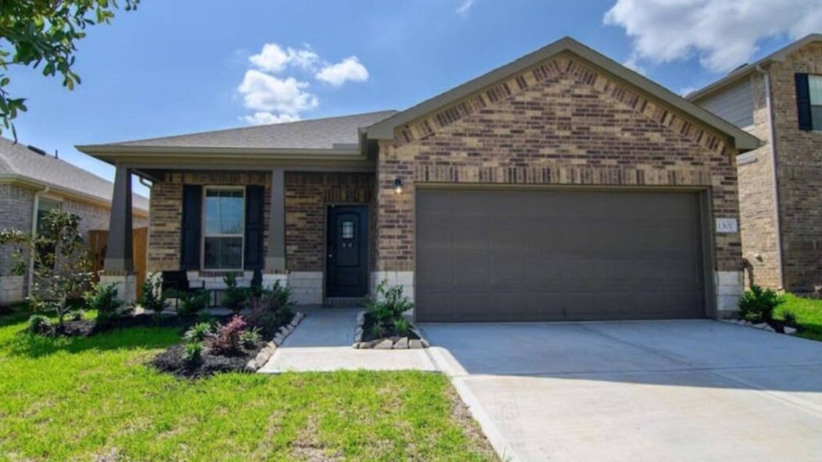 Katy House | Modern One Story Home Katy TX