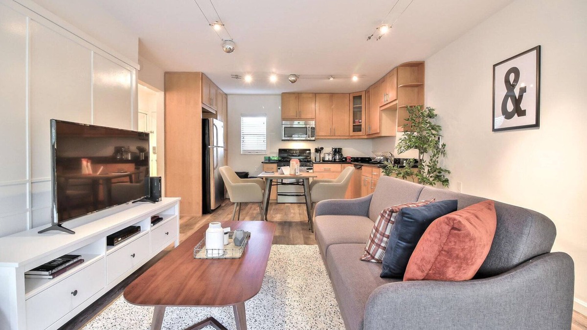 Professorville Apartment | Modern Palo Alto 1BR w/A/C, nr Stanford & Dining, by Blueground
