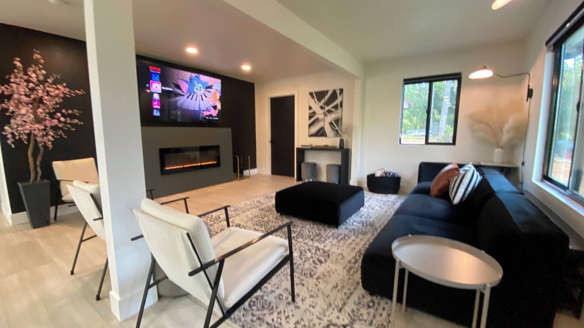 Clifton House | Modern & Peaceful 2BR Retreat-Newly Renovated Gem Just 20 Mins from Spartanburg