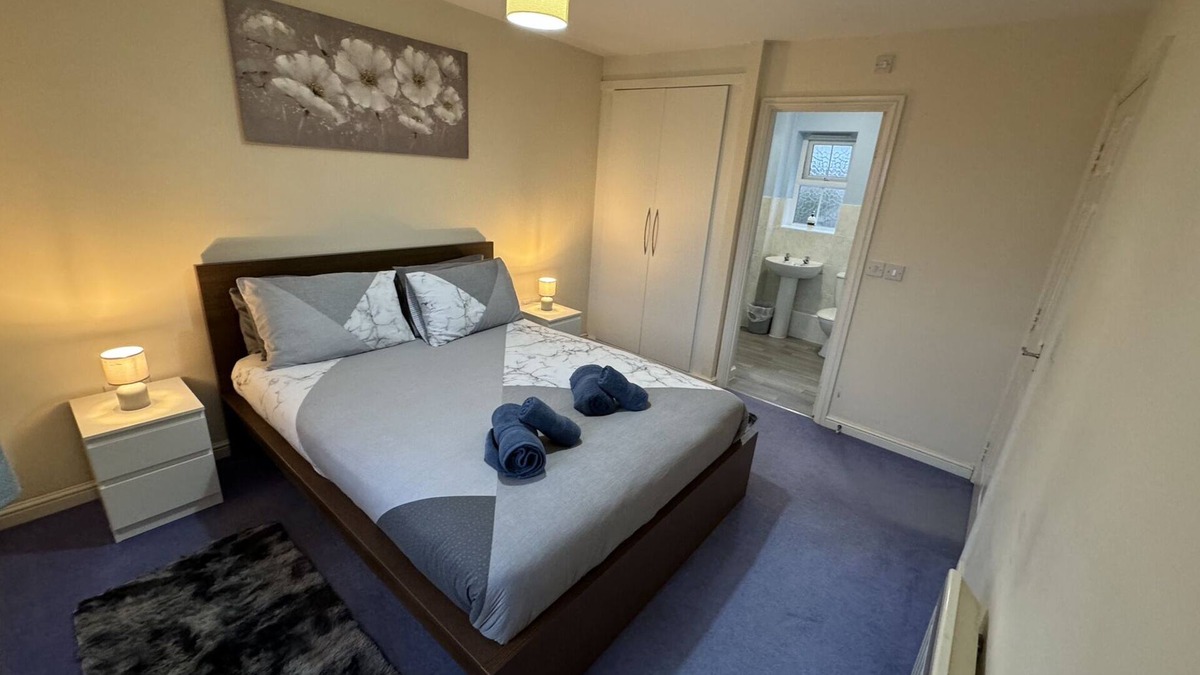 Wellingborough Apartment | Modern Penthouse