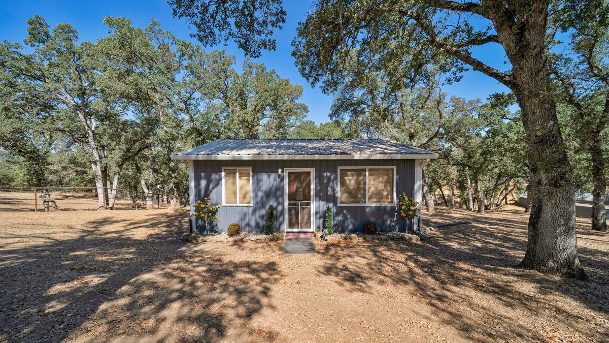 Red Bluff Cottage | Modern Ranch Cottage | Red Bluff