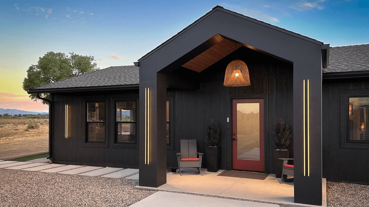 Minden House | Modern Ranch Retreat Near Lake Tahoe