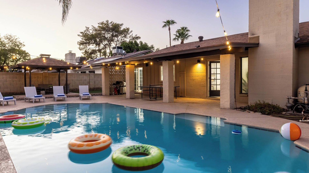 Paradise Valley Village House | Modern Ranch w/Pool, Putt-Putt, Arcade & Sleeps 14 – Perfect for Families!