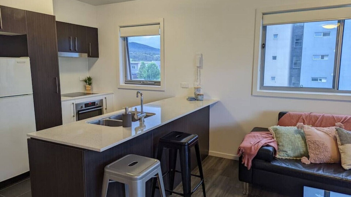 Wright Apartment | Modern & Relaxed Apartment, Great Views @Wright