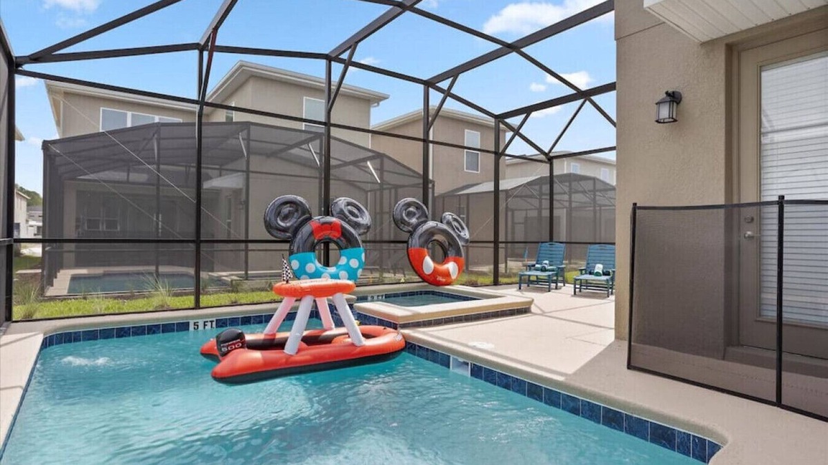 Campbell Villa | Modern Resort House | Pool Wi-Fi Minutes to Disney