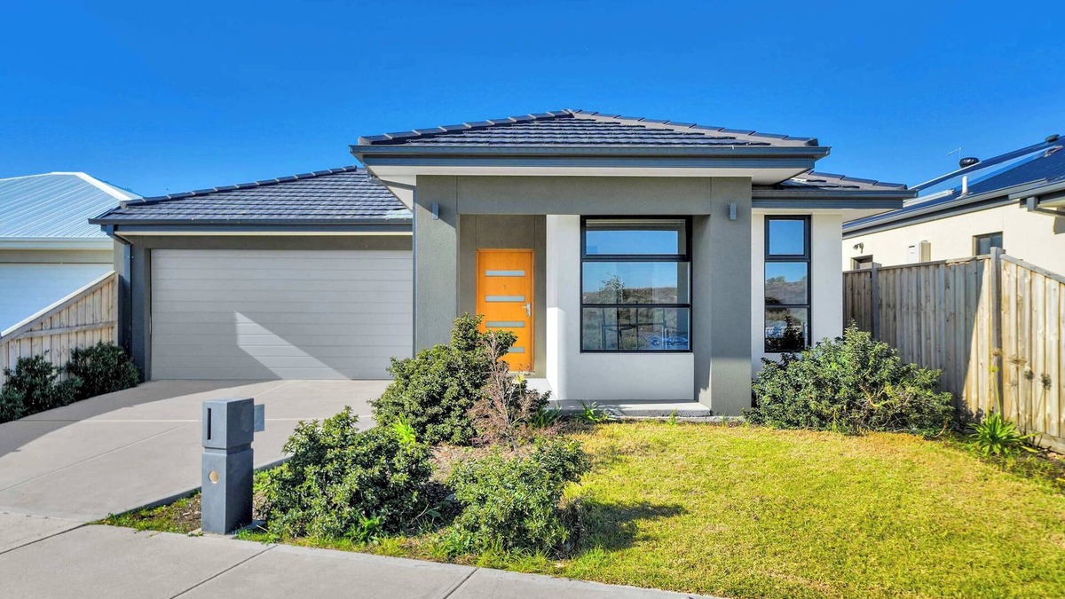 Mount Cottrell House | Modern Retreat 3BR Family Home