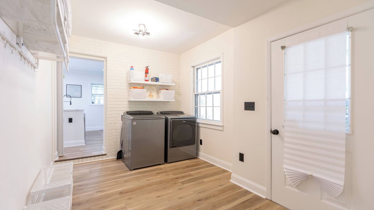 Charlotte House | Modern Retreat In The Heart Of South End