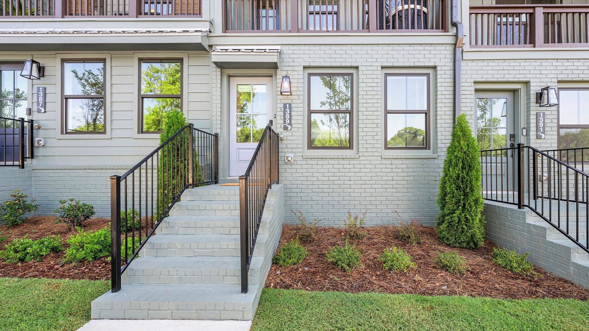 Chosewood Park House | Modern Retreat near Midtown/Downtown Walk to Beltline + Zoo Atlanta